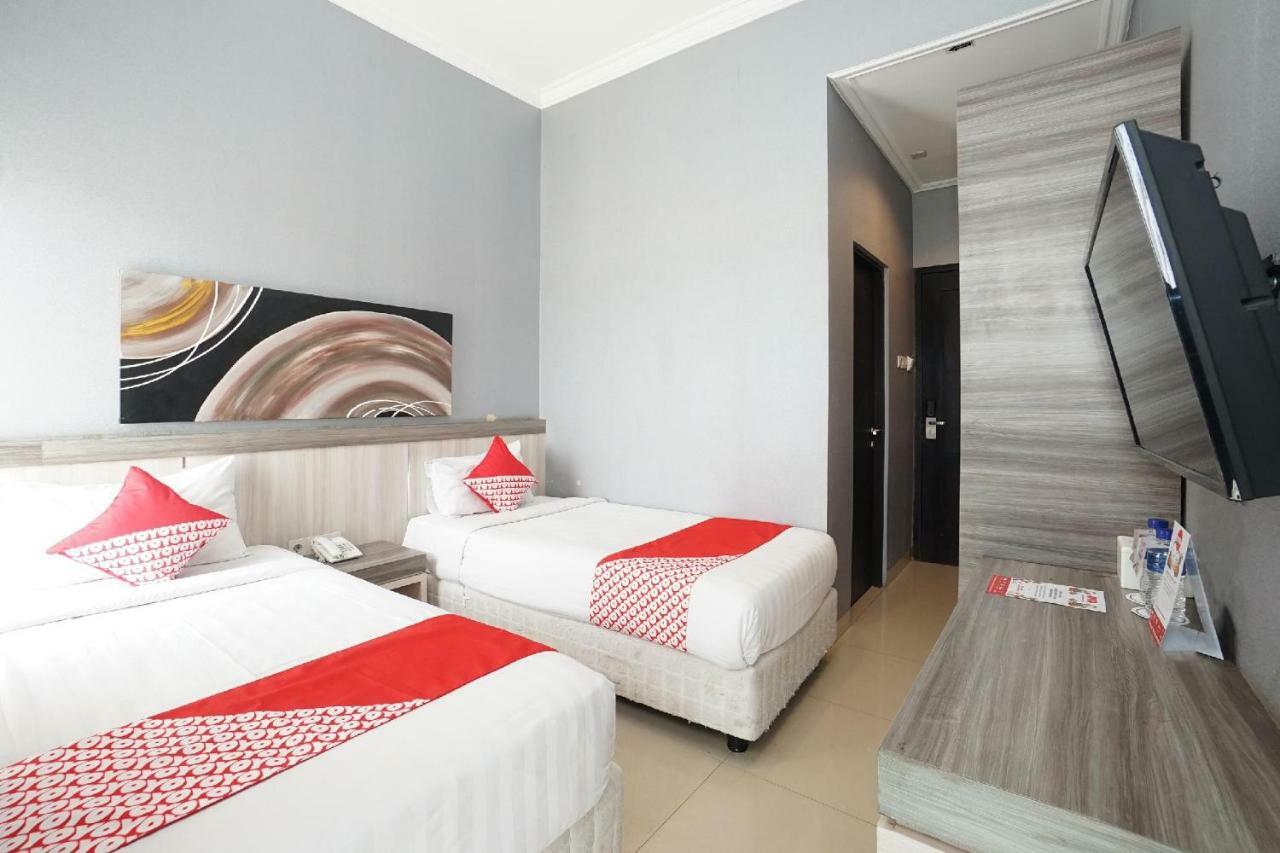 פסורואן Oyo 289 Hotel Dalwa Syariah מראה חיצוני תמונה