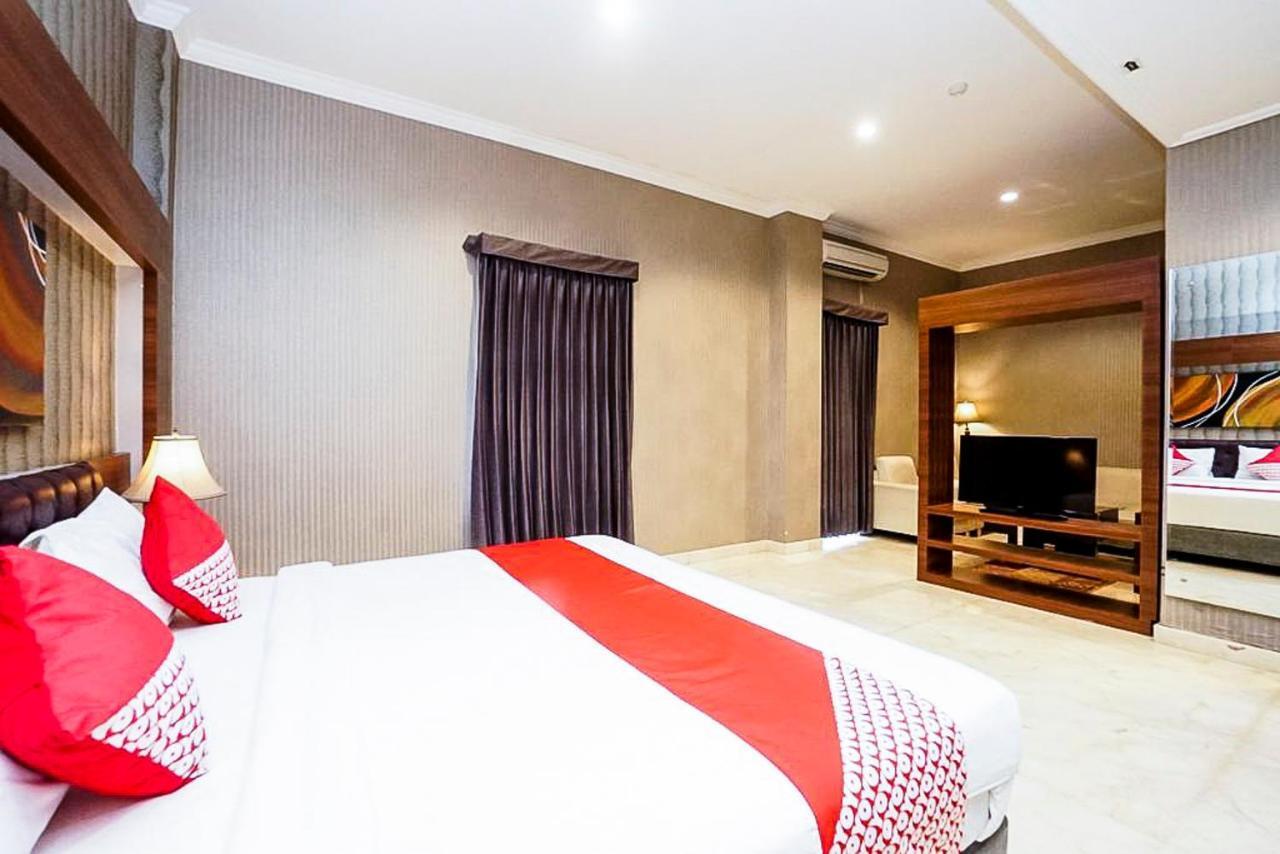 פסורואן Oyo 289 Hotel Dalwa Syariah מראה חיצוני תמונה