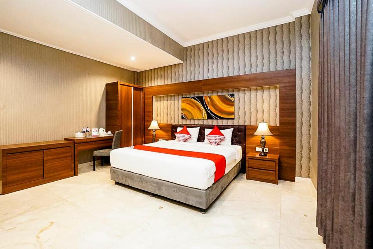 פסורואן Oyo 289 Hotel Dalwa Syariah מראה חיצוני תמונה