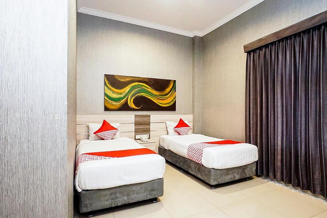 פסורואן Oyo 289 Hotel Dalwa Syariah מראה חיצוני תמונה