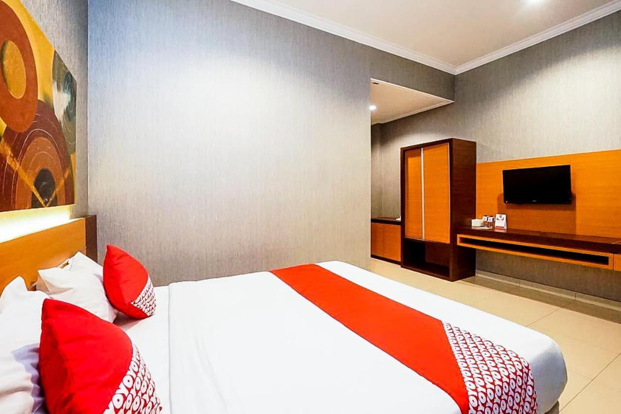פסורואן Oyo 289 Hotel Dalwa Syariah מראה חיצוני תמונה